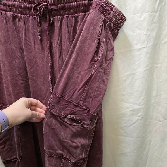 Torrid maroon acid wash cargo lounge pants elastic waistband drawstring size 2S - Picture 4 of 12